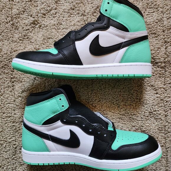 Jordan High-Top Sneakers Black White Mint - Picture 3 of 8